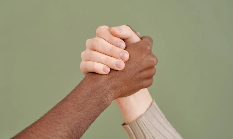 « Lève-toi et fais-moi un café ! » – Comment mon gendre a bouleversé notre maison en deux semaines et où s’arrêtent les limites de la famille
