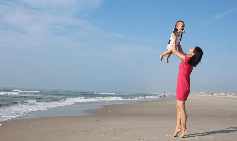 Cuando las puertas se abren: El regreso a casa y el peso de los silencios