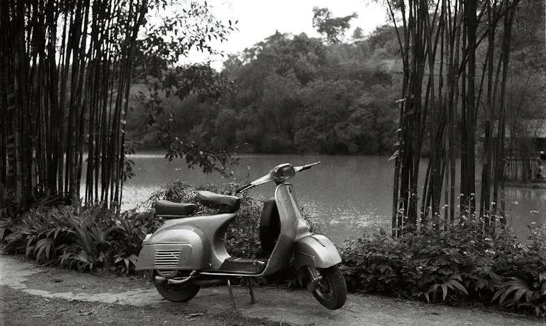 Старият календар и забравените обещания: Историята на една неочаквана среща