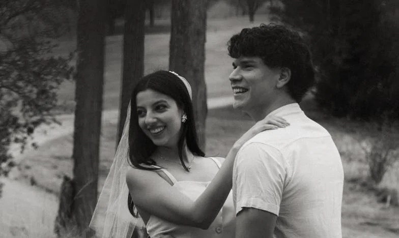 Сватовническите премеждия на сестра ми: Търсене на любов в София