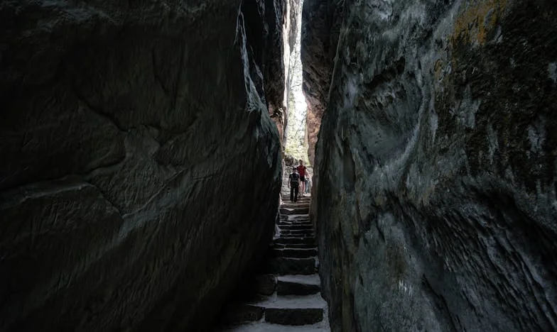 Сянката на миналото: Пътят към хармонията в едно българско семейство