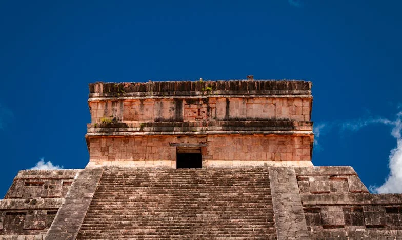 „Знаех за изневерите ти от десет години, но се преструвах на щастлива съпруга. Сега си тръгвам“: Изповедта на една българка след 25 години брак