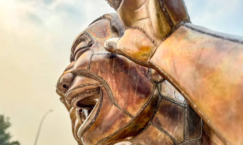 Децата ми искат да ме пратят в старчески дом и да продадат къщата ми: Историята на една майка, която се бори за своето място в семейството