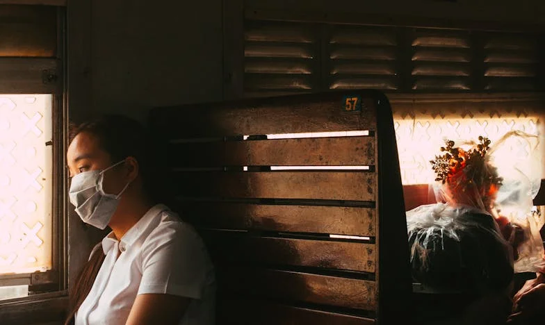 Мостът между очакванията и реалността: История за различните лица на любовта