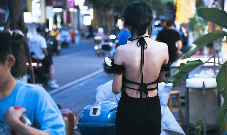 Между дълга и свободата: Историята на едно бягство от дома