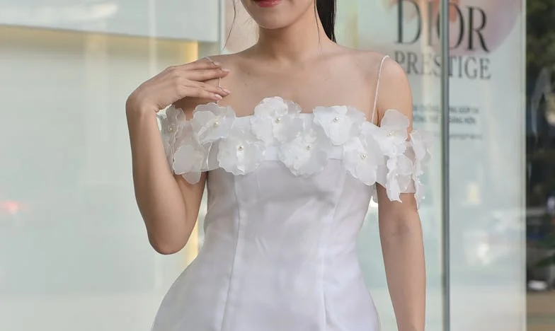 Сватбена рокля за десет лева: История за мечти, гордост и семейни тайни