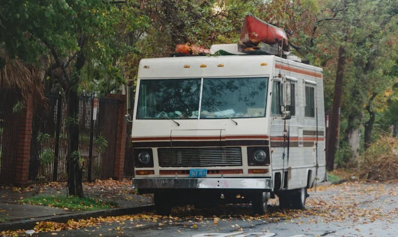 Една нощ в районното: Как майчината грижа промени живота ми завинаги