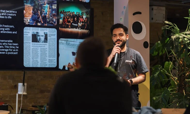 Сянката на майчинството: Пътят ми към себе си след години на забрава