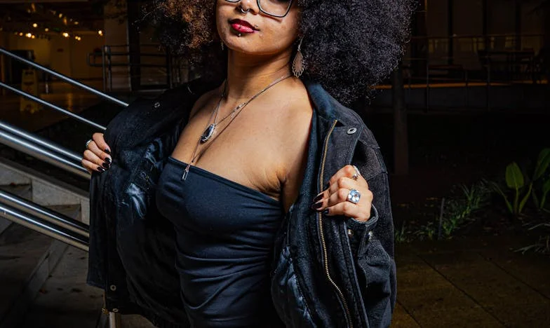 Близнаци в сянката на тайната: Моят път през самотното майчинство и семейните лъжи