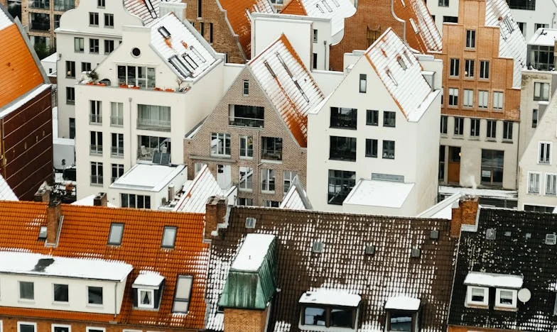 Майка ми по свекърва и разбитият ми брак: Кога помощта се превръща в отрова?