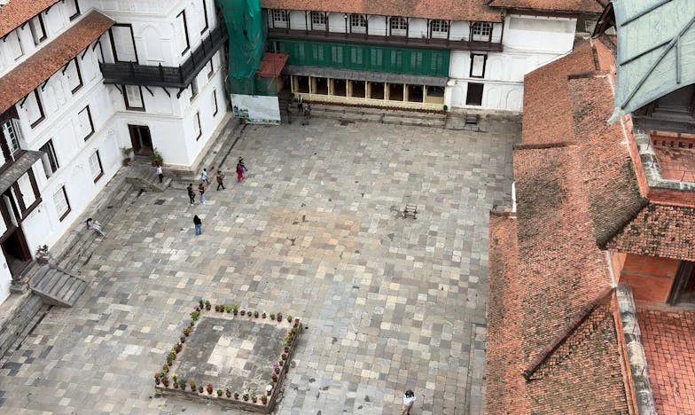 Между два огъня: Как намерих сили да простя на родителите си