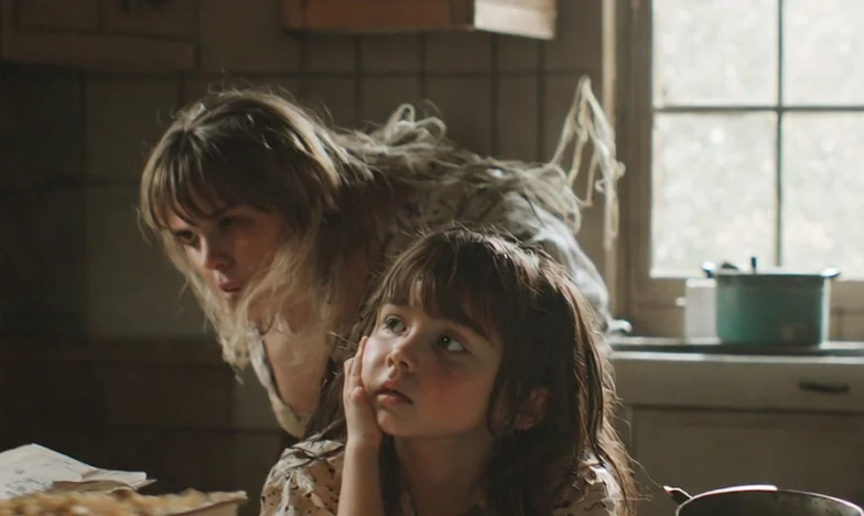 Нежеланата дъщеря – историята, която никой не искаше да чуе