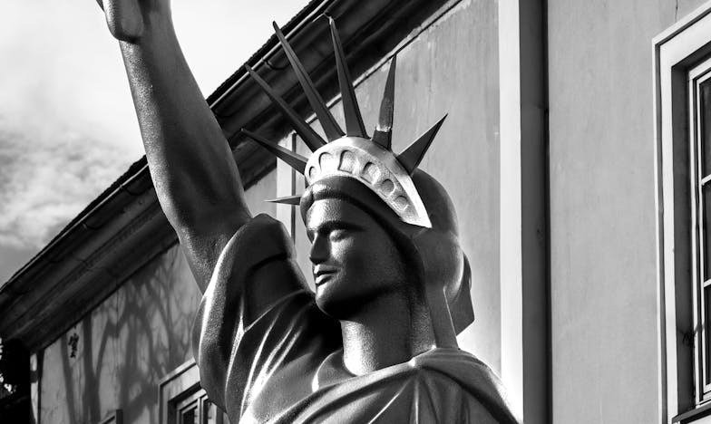 Семейство или моят живот? – Историята на една българка, когато всичко се разпадна заради свекърва ми