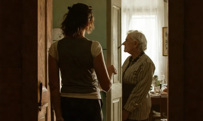 Една минута закъснение, един пропуснат обяд: Живот под часовника на свекърва ми