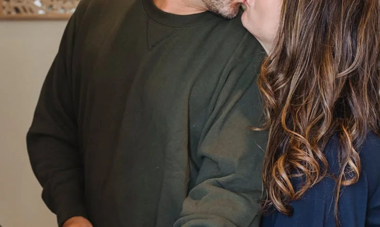 Когато баба Мария се нанесе у дома ни: изборът, който разруши семейството ми