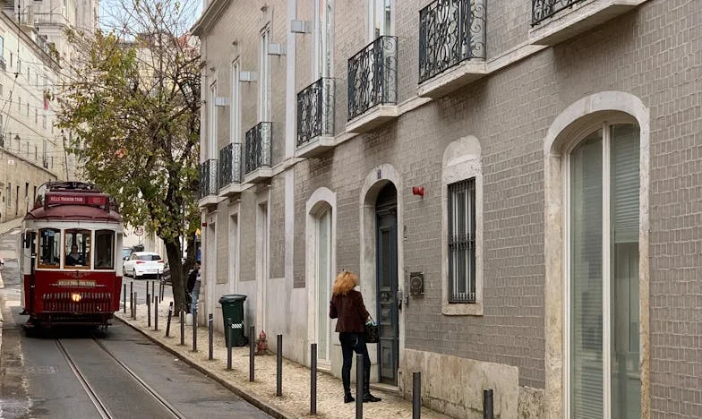 Майчина справедливост: Когато любовта не стига – Историята на една снаха в българско семейство