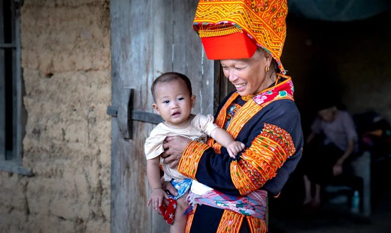 Мълчанието между нас: Историята на една майка и нейната снаха