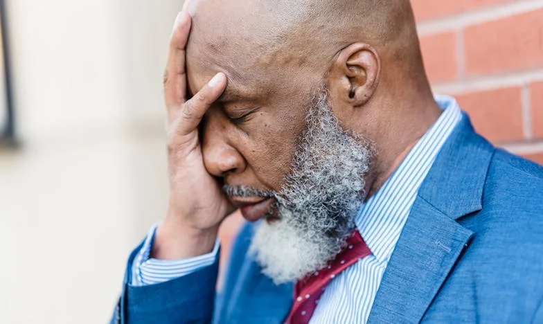 В сянката на брат ми: Историята на едно невидимо дете