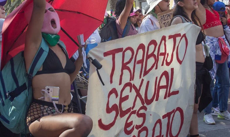 Моята внучка изчезва в сянката на брат си – изповедта на една баба, която трябваше да избере между децата на дъщеря си