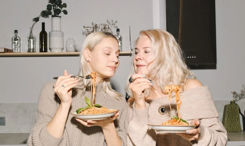 На масата на предателството: Когато мъжът ми избра майка си пред мен