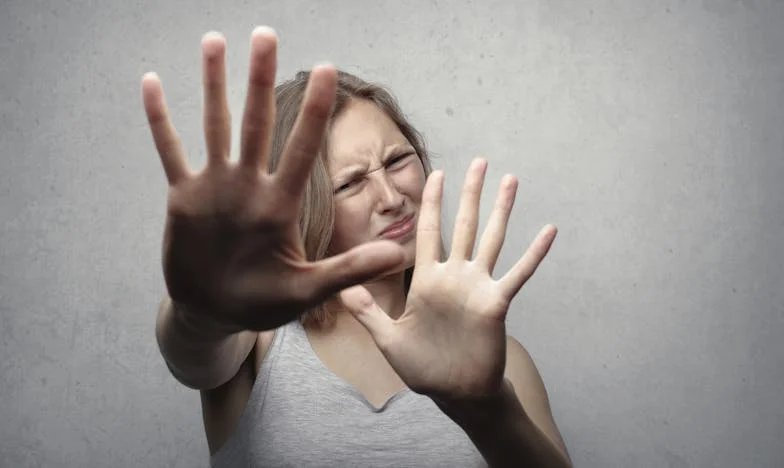 Изоставена от майка си: Любовта на баба и истинската причина за нейното завръщане