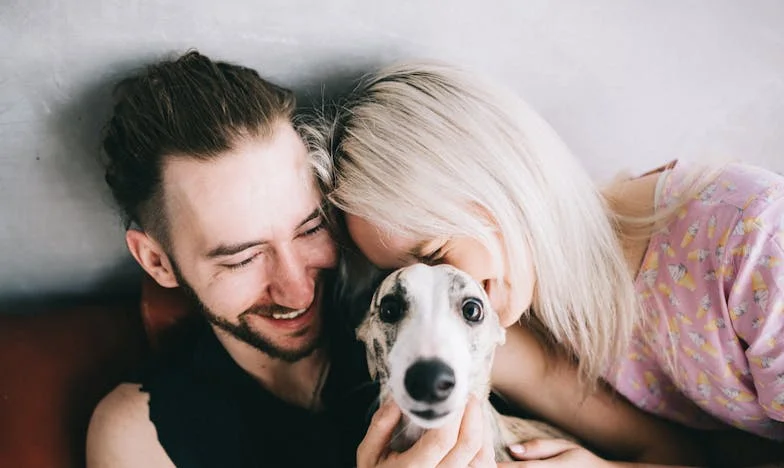 Когато непознати почукат на вратата ти: Нощта, която преобърна живота ми в панелката в Младост