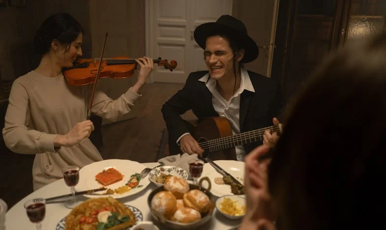 Мамо, защо беше в нашия апартамент, когато ни нямаше? – История за доверието, което се разпадна за миг