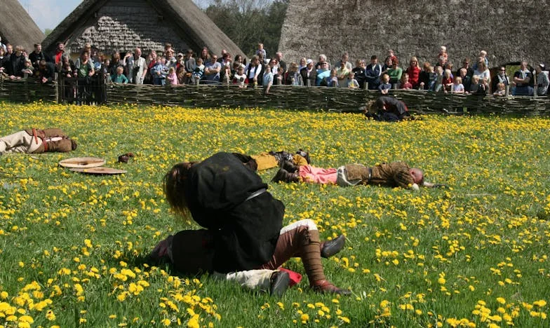 Приятелство завинаги: История, която разкъса моето семейство