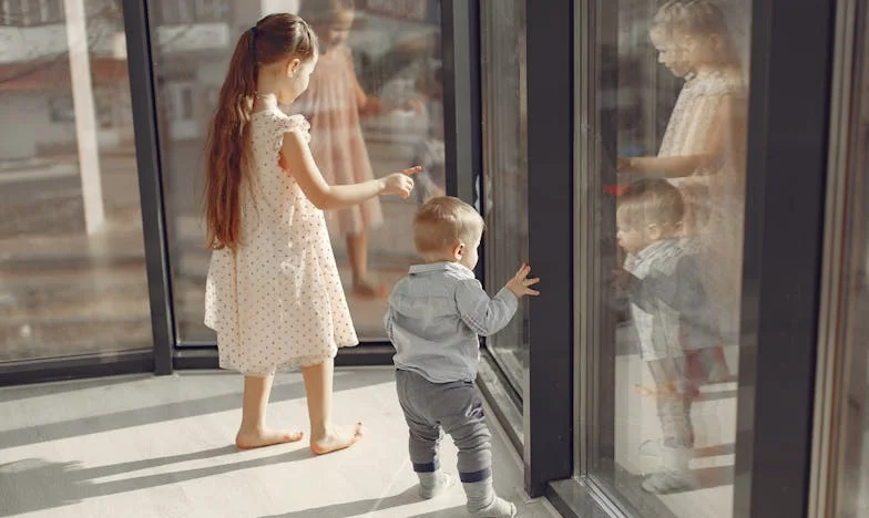 Сянката на самотата: Историята на една майка