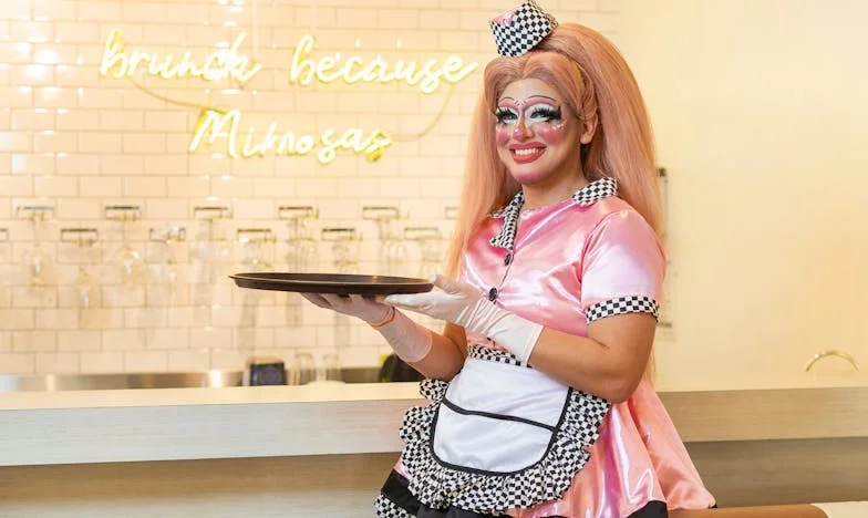 Последната воля – В сянката на непозната жена