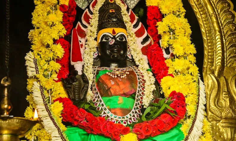 U sjeni njezine prošlosti: Suočavanje sa suprugovom bivšom i vlastitim nesigurnostima