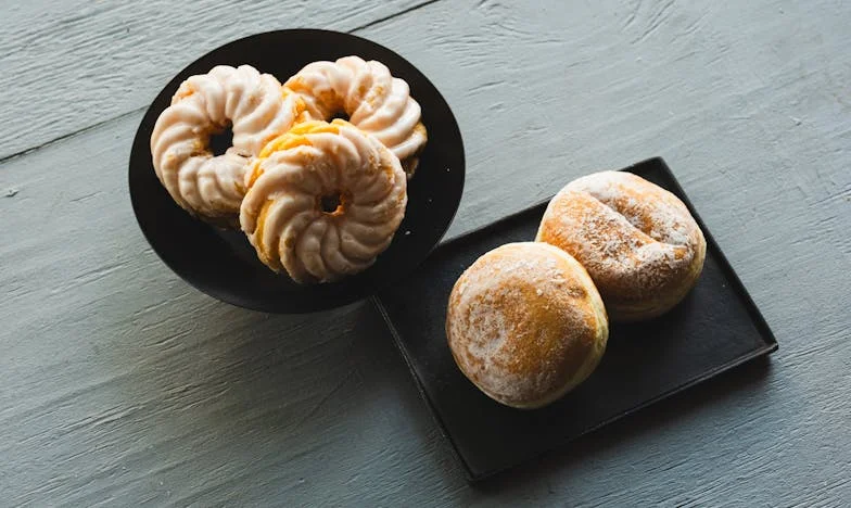 Između Dva Ognja: Priča o Ljubavi, Sramu i Oprostu