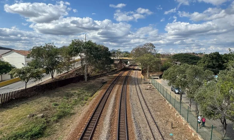 Kad se ljubav lomi između generacija: Priča o Ani, njenom sinu i snahi