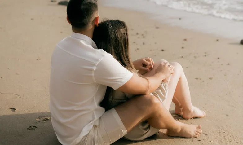 Cvijeće na pragu: Kad susjedove geste uzdrmaju brak