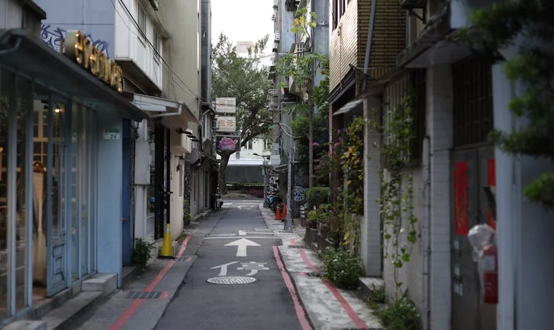 Između Dvoje Srca: Kad Porodična Tradicija Rani Dijete