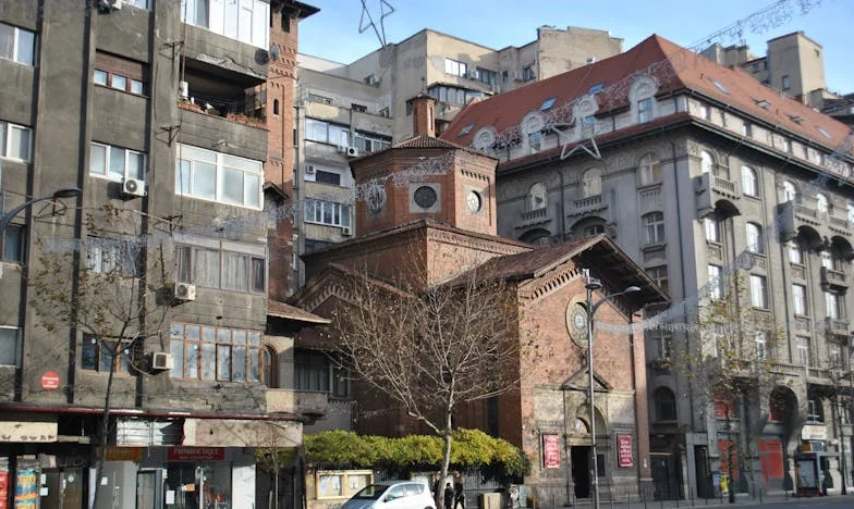 Subotnje jutro koje mi je slomilo povjerenje – Priča o Lejli iz sarajevske samoposluge