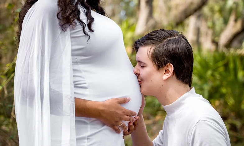 Suze neizrečenih riječi: Ispod majčinog staklenog zvona