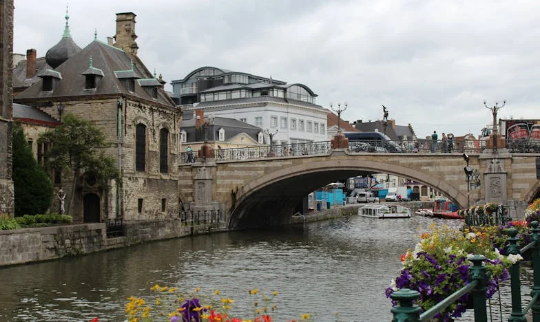 Cijena sklada: Moj život između tišine i pobune
