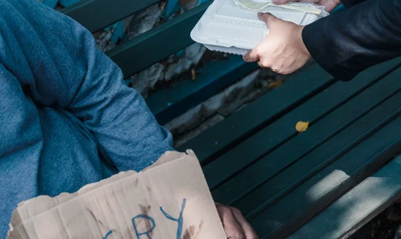 “Jesi li još u krevetu? Vrijeme je za doručak za Marka – njegova mama je zvala”: Trebam li živjeti s muškarcem koji je pod majčinim utjecajem?