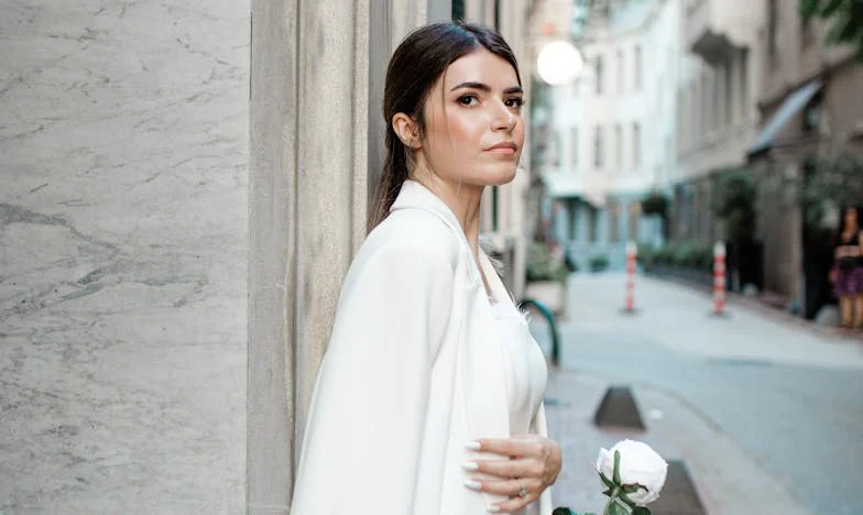 Između dvije žene: Priča o ljubomori, obitelji i potrazi za razumijevanjem