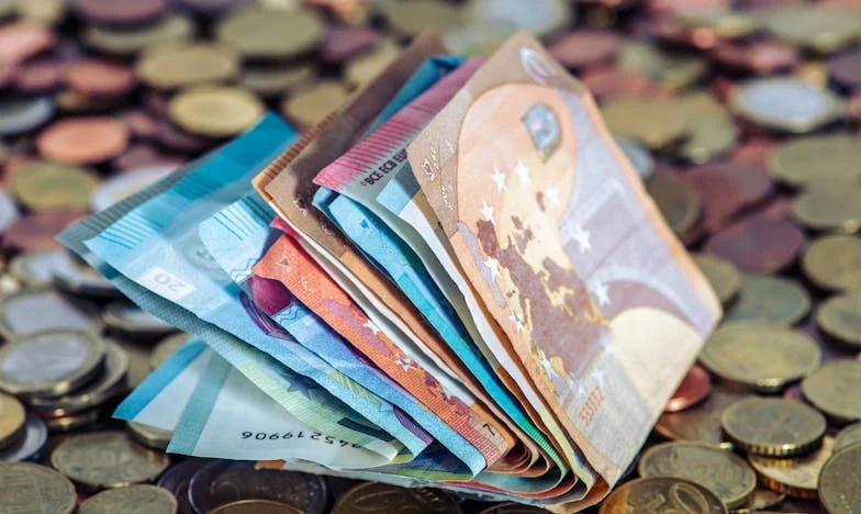 Kad obitelj pritišće: Moja borba za vlastiti život između očekivanja, novca i slobode