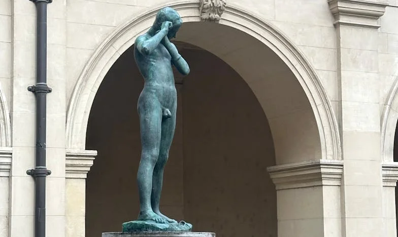 Pomogla sam sinu spasiti dom, a sada sam samo gost u njegovom životu