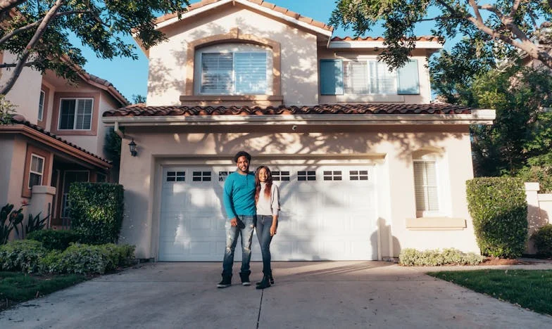 „Potpiši to, Lejla” – priča o izdaji, borbi za dom i spasu kroz dijete. Može li se ponovno vjerovati?