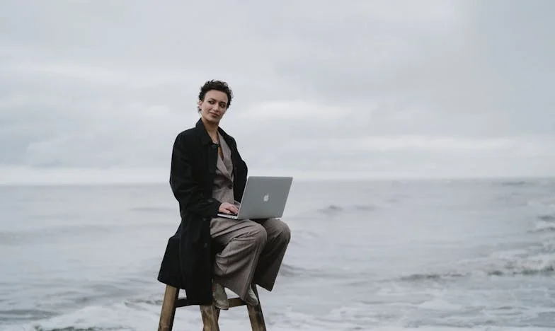 Šest godina na kauču: Priča o izgubljenoj ljubavi, razočaranju i hrabrosti za novi početak