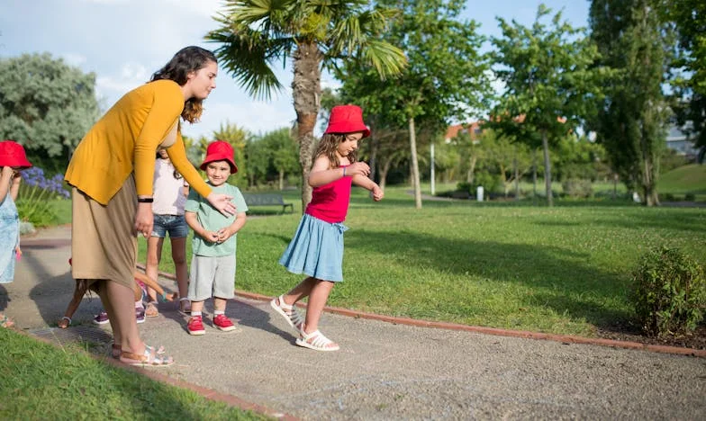 Tata, ona mi je držala ruku na štednjaku…