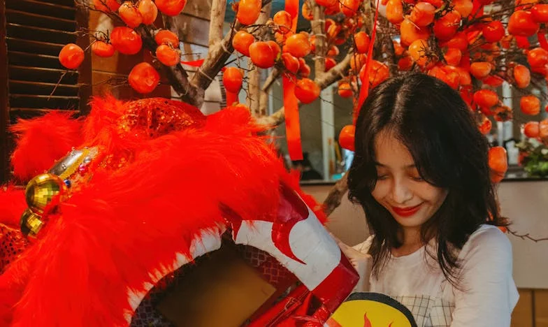 Vidjela sam kako moj zaručnik razgovara s bivšom ženom i djecom – i otkazala sam vjenčanje