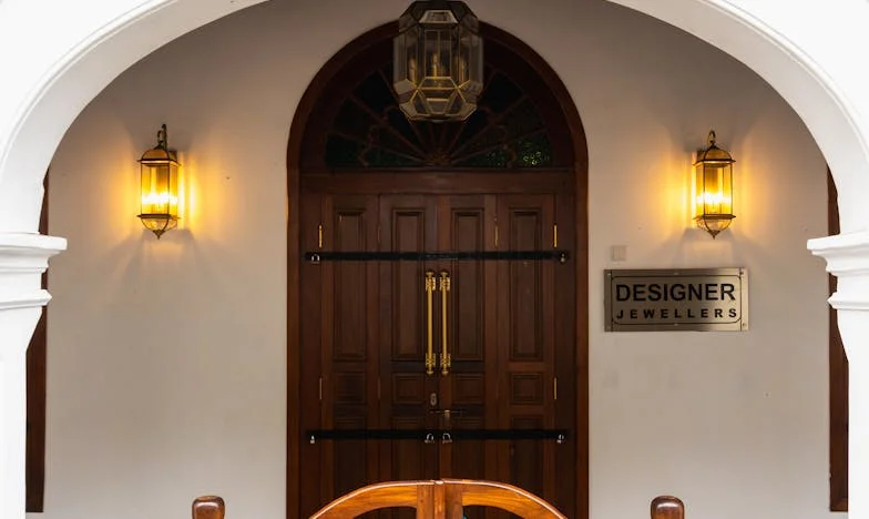 Pokloni koji bole: Kad bogatstvo dijeli, ali ne daje