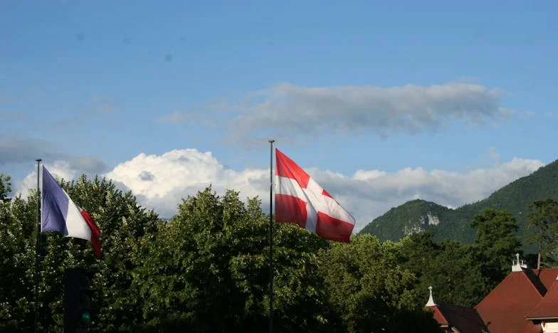 Sjena ispod krova – priča o tome kako obitelj može slomiti i izliječiti srce