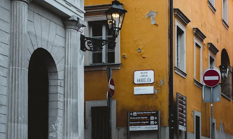 Kad stranci pokucaju na tvoja vrata: Noć koja mi je promijenila život u bloku na Sigečici