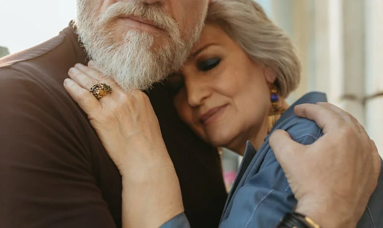 Ne znam koliku mi mama ima penziju – priča koja je podijelila moju porodicu